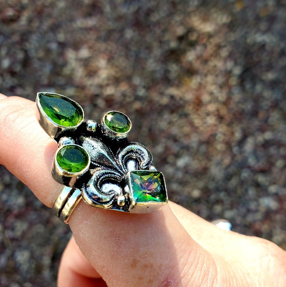 ***Sale*** New Mystic Topaz & Peridot Fleur-de-lis 925 Silver Ring._7